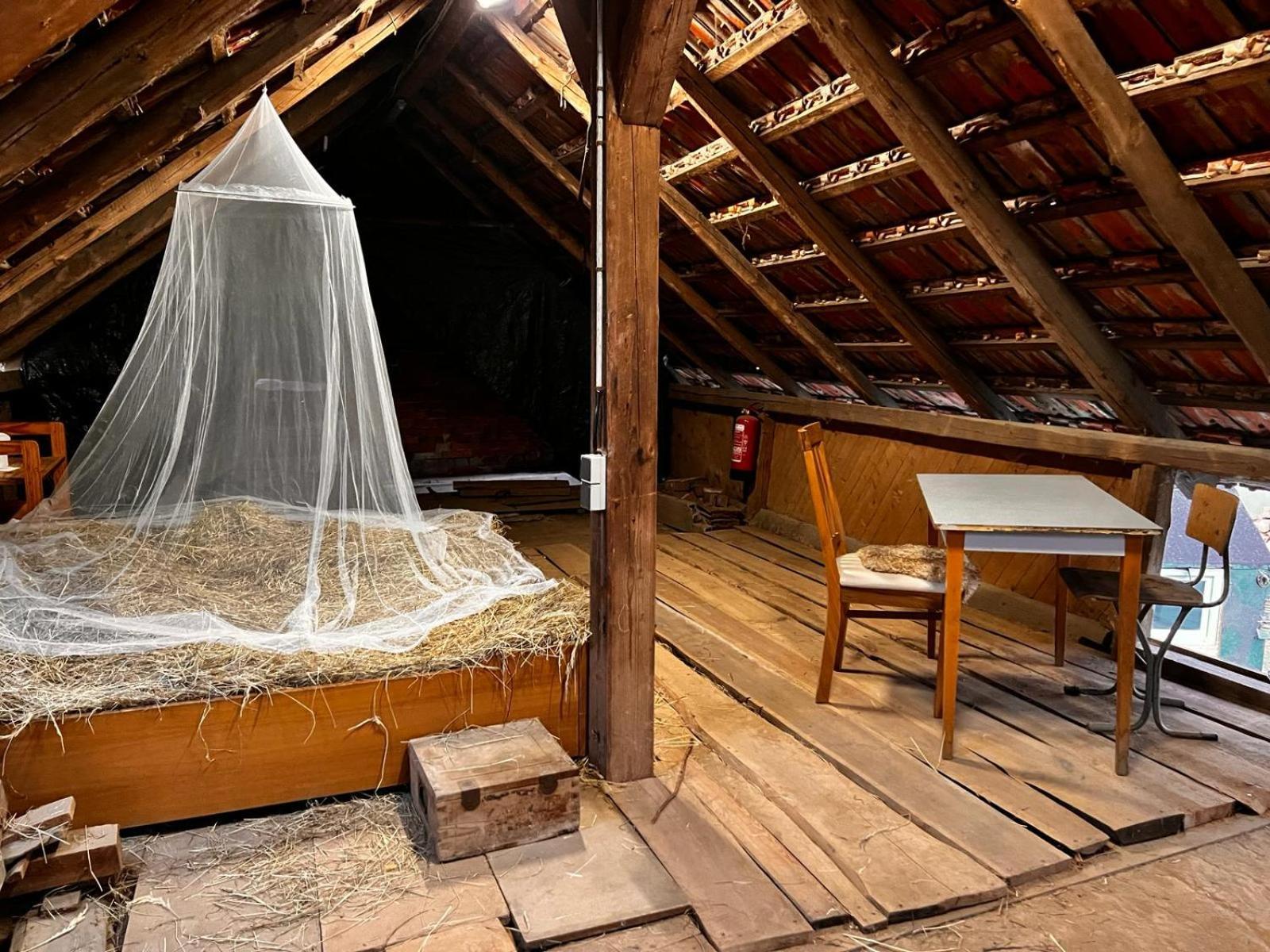 Heuhotel Farm Own Sleeping Bag Free Wifi Hausbreitenbach المظهر الخارجي الصورة